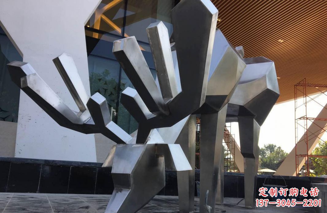 郴州高端不锈钢抽象驯鹿雕塑