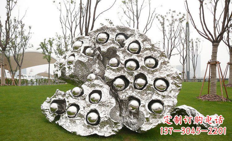 郴州不锈钢莲蓬雕塑浓缩东方文化的美感