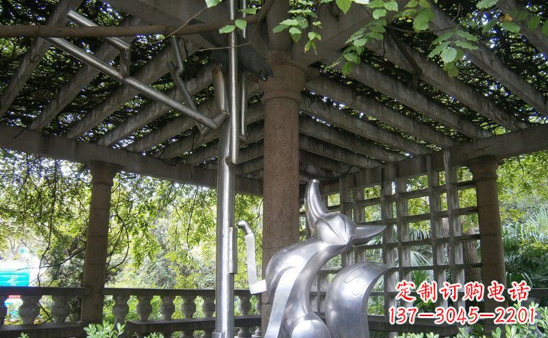 郴州公园狐狸与乌鸦小品动物铜雕