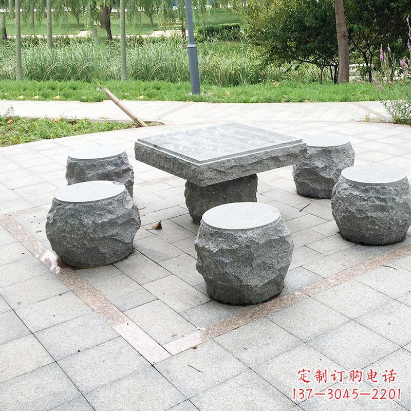 郴州新题目“古典风格石桌凳雕塑”