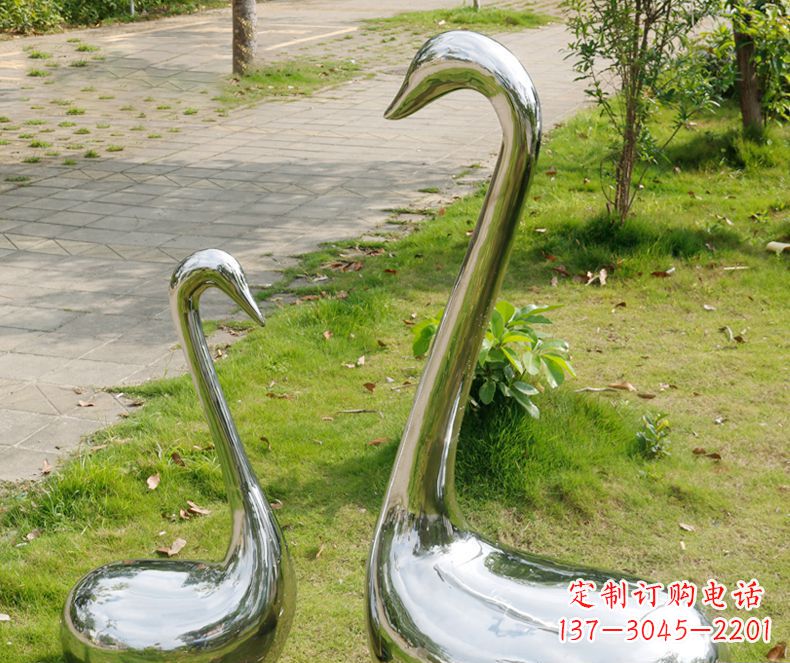 郴州精美雕刻,静谧优雅——不锈钢天鹅雕塑