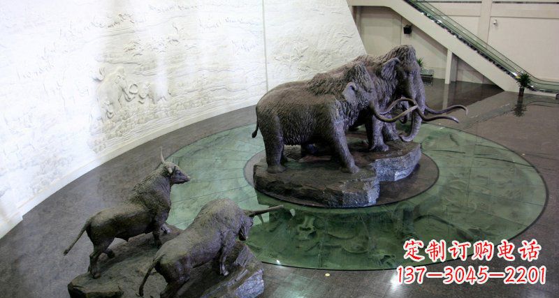 郴州领雕塑公园长毛象动物铜雕