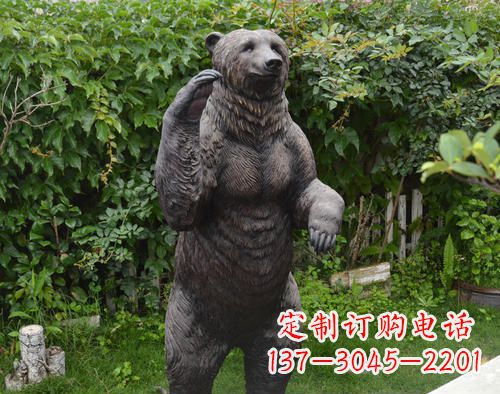 郴州仿真狗熊铜雕,体现野性的自然美丽