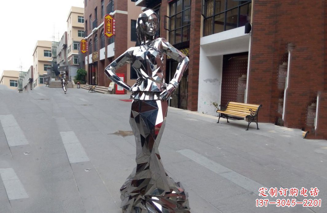 郴州广场不锈钢抽象美女雕塑