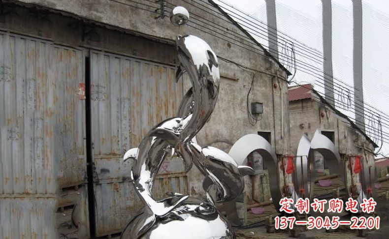 郴州海洋精灵的象征：汇中领雕塑出品的不锈钢海豚雕塑