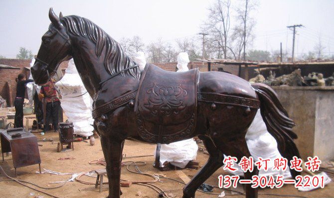 郴州欣赏骏马美丽高贵的动物铜雕
