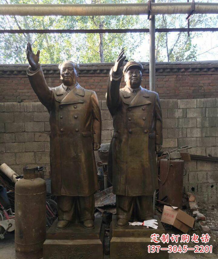 郴州毛主席伟人铜雕——永恒的领袖形象