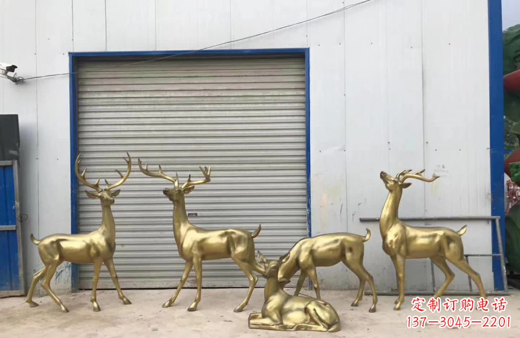 郴州产自中领雕塑的手工鹿群铜雕塑，是一款以鹿…