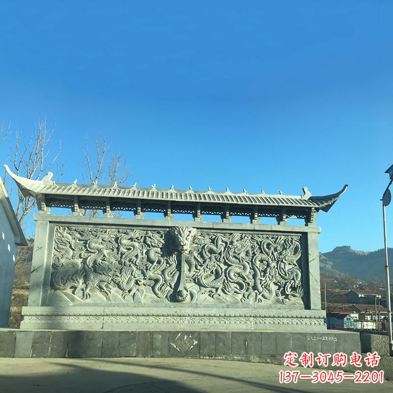郴州青石九龙壁,精美雕塑饰衬城市广场