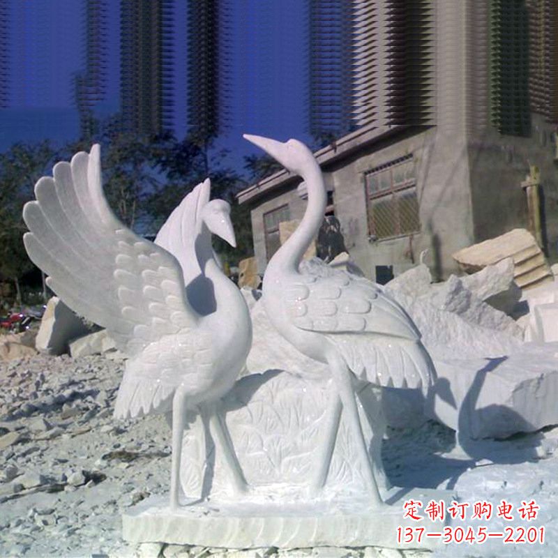 郴州石雕仙鹤低头
