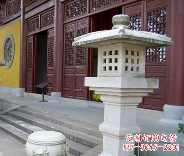 郴州寺庙景观镂空石灯石雕