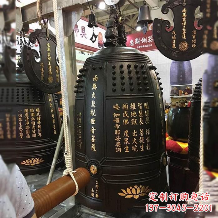 郴州寺院挂钟铜雕塑