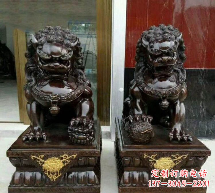 郴州铜雕故宫狮子