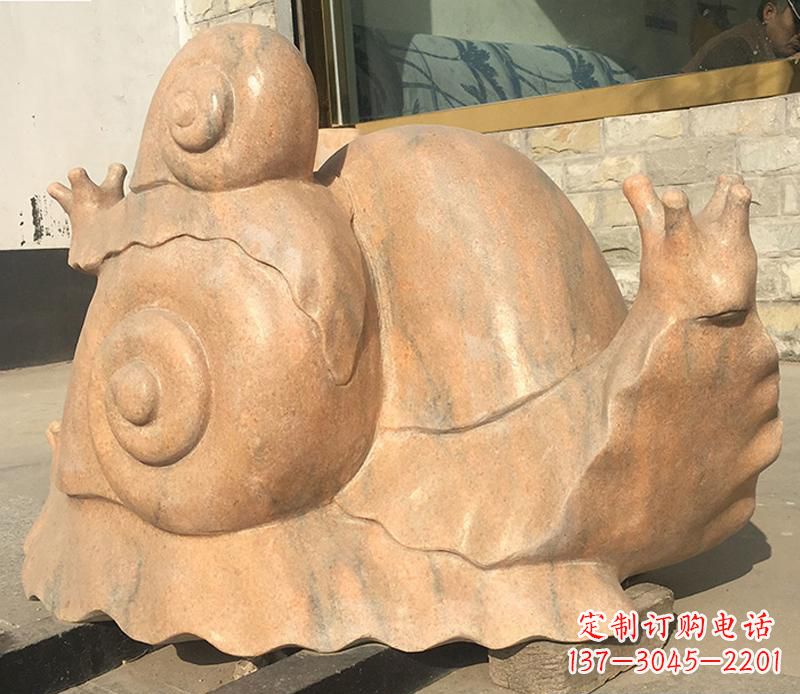 郴州晚霞红大型蜗牛母子雕塑