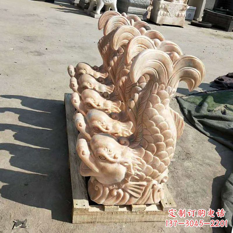 郴州晚霞红喷水鱼石雕-园林水景喷泉动物雕塑摆件