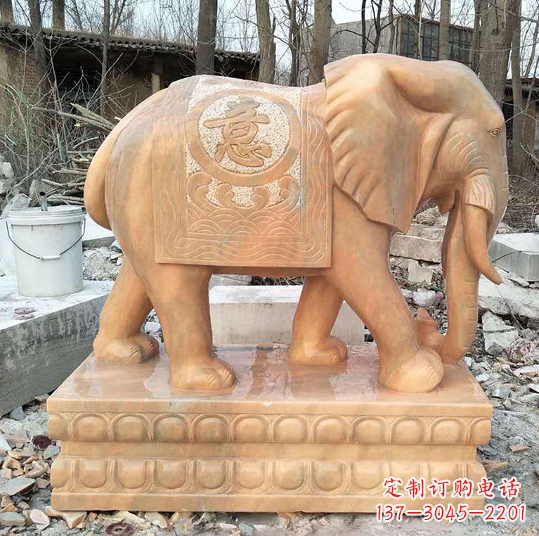 郴州晚霞红石材大象雕塑