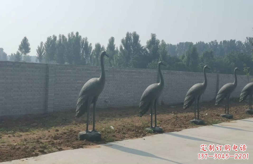 郴州仙鹤抽象铜雕