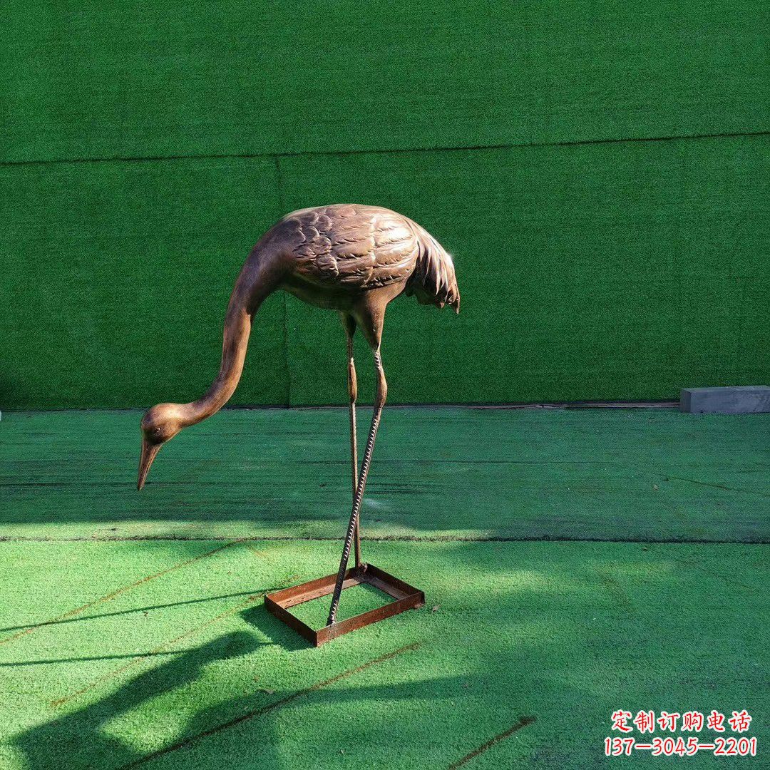 郴州仙鹤拉鼓铜雕塑