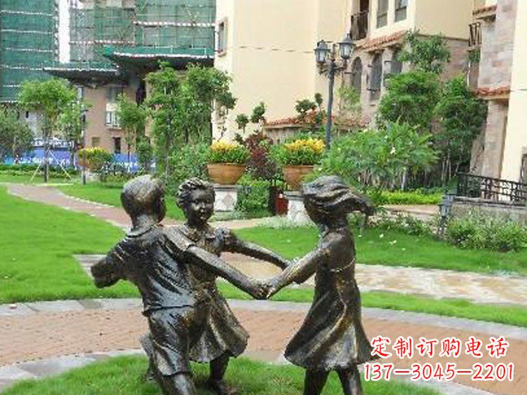 郴州小区铜雕儿童玩游戏人物雕塑