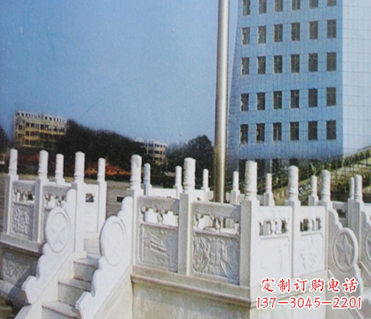 郴州校园汉白玉升旗台景观石雕