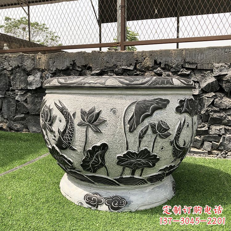 郴州鱼纹水缸石雕
