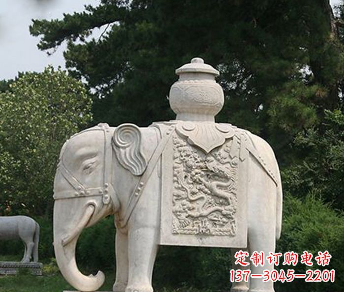郴州园林景观驮宝大象石雕