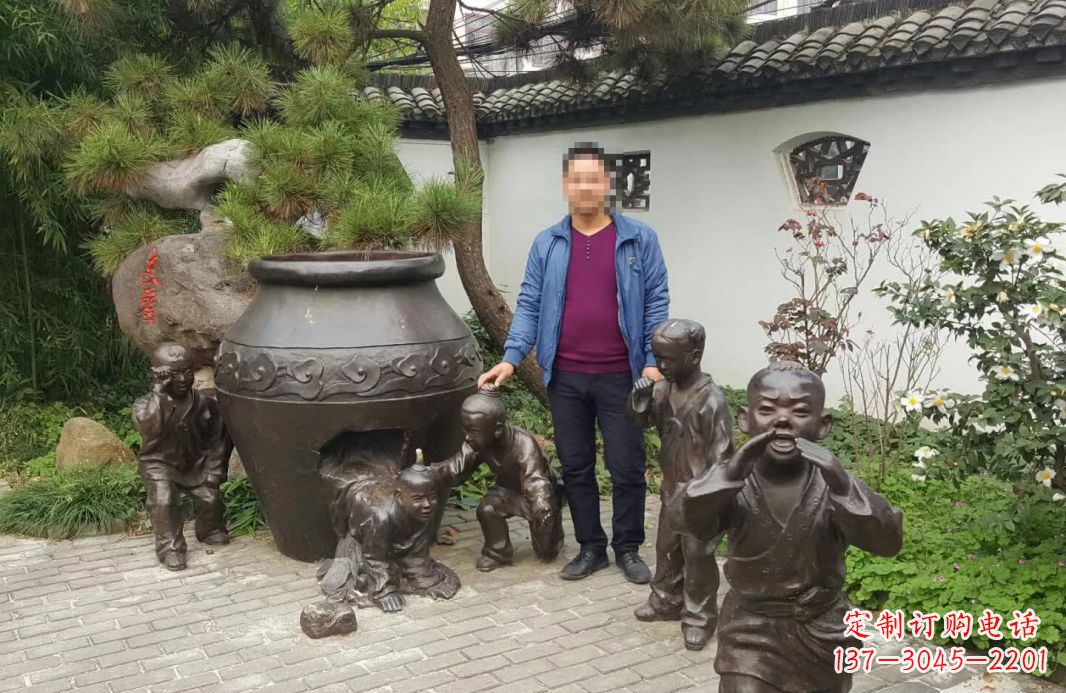 郴州园林司马光砸缸铜雕