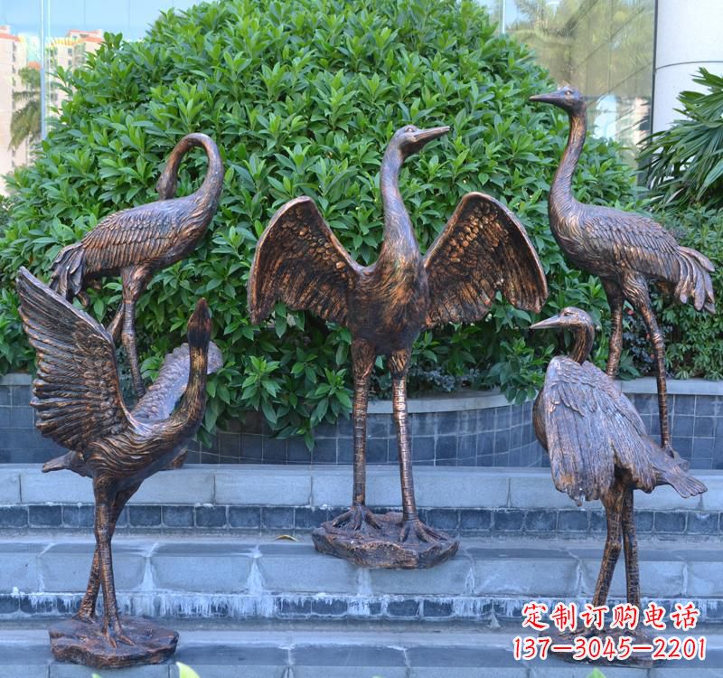 郴州展翅仙鹤雕塑