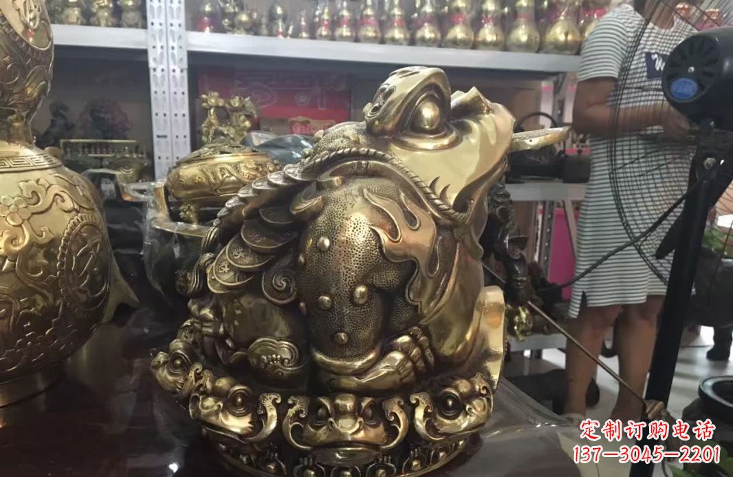 郴州招财金蟾动物铜雕