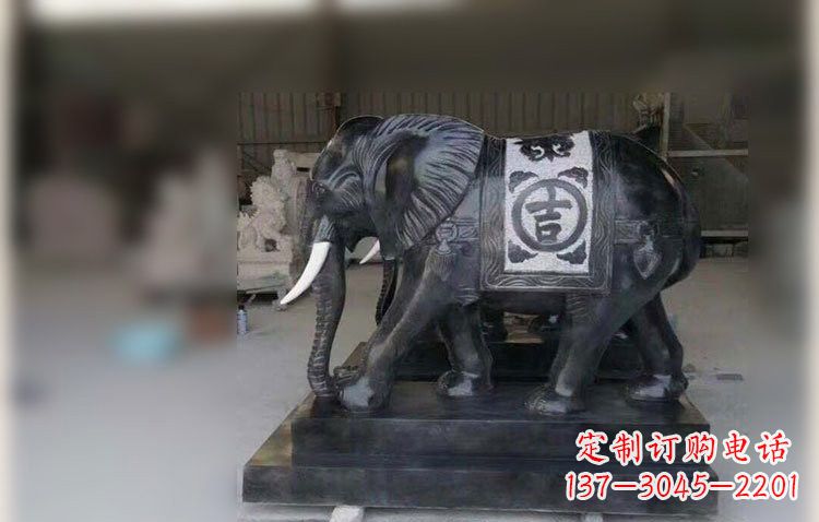 郴州中国黑石材大象雕塑