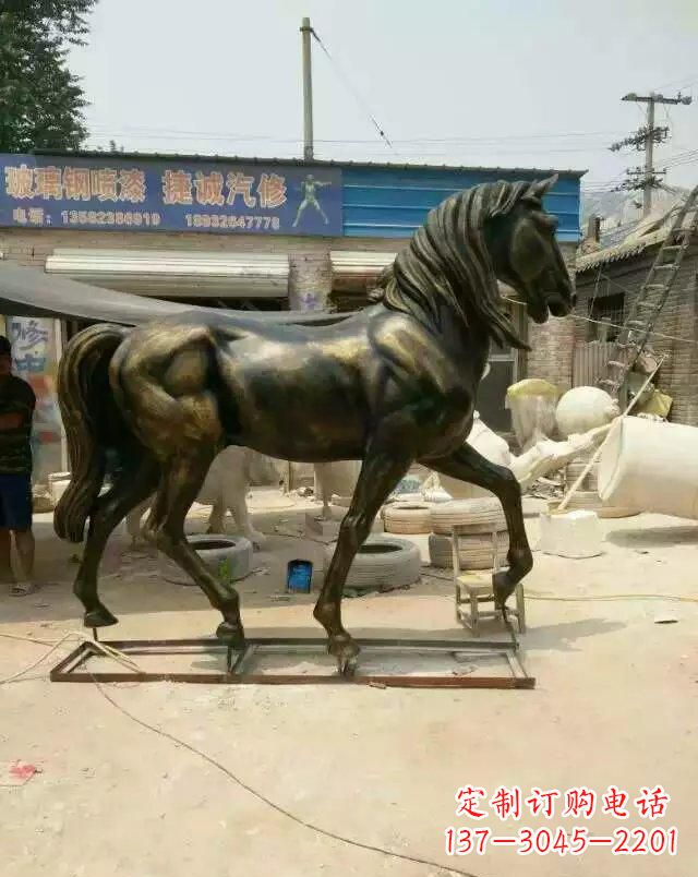 郴州铸铜马雕塑