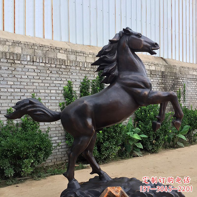 郴州铸铜马儿雕塑