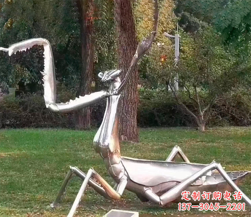 郴州户外螳螂雕塑