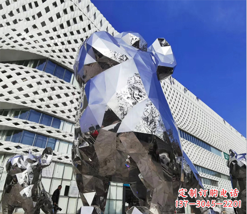 郴州狗雕塑-广场大型不锈钢几何狗雕塑